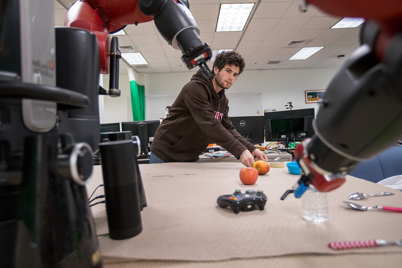 Робот - искусственный интеллект, который задает вопросы