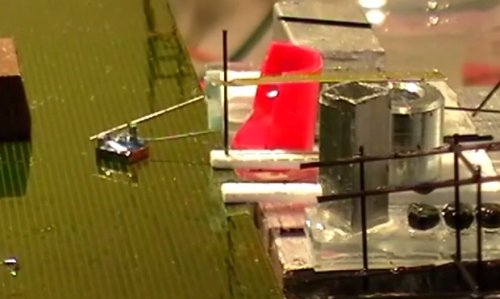 Миниатюрные магнитные роботы - работники сборочных конвейеров будущего