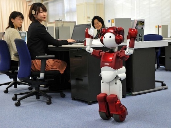 Японцы создали робота-шутника