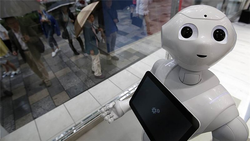 В 2015 году японцы начнут продавать домашних роботов