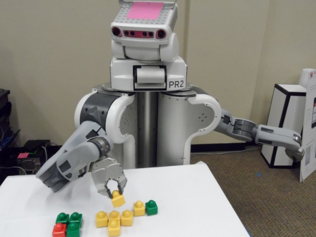 Ученые решили использовать краудсорсинг для обучения роботов