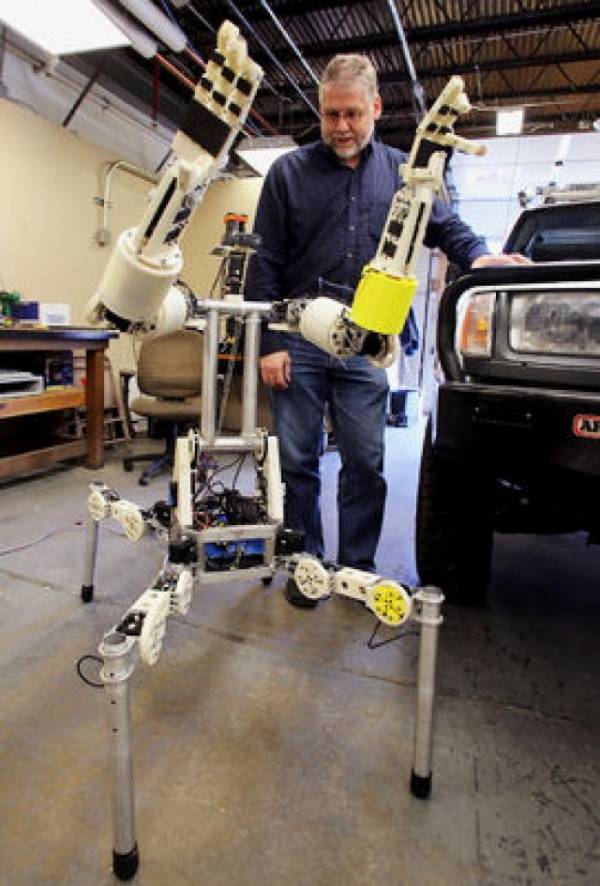 Buddy - робот, разработанный для проведения спасательных работ