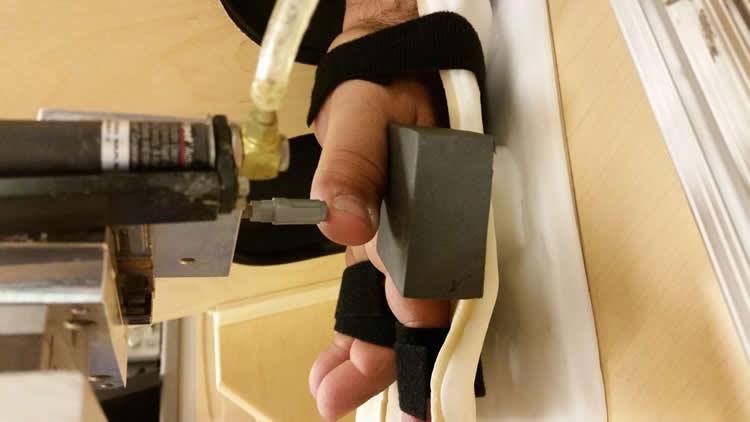 Новая ортопедическая система позволяет инвалидам чувствовать давления на протез руки!